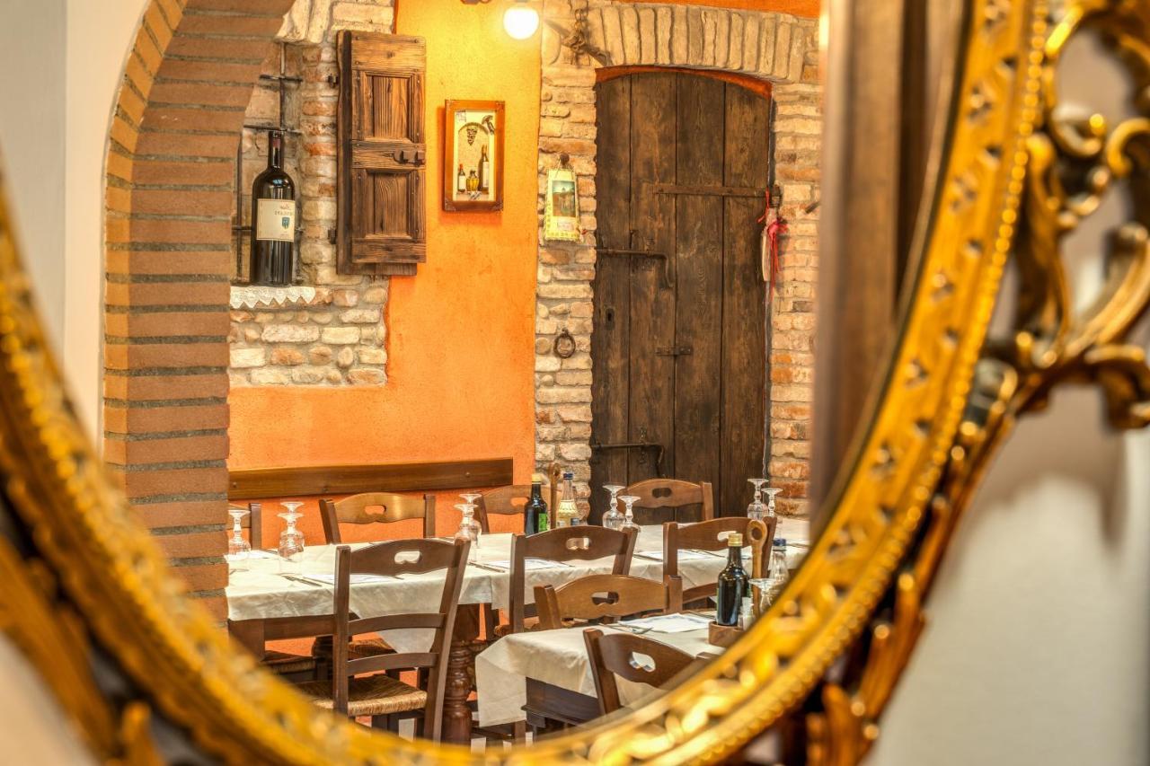 Agriturismo Pozzo Fiorito Кастильоне-делле-Стивьере Экстерьер фото