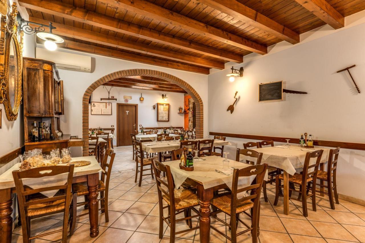 Agriturismo Pozzo Fiorito Кастильоне-делле-Стивьере Экстерьер фото