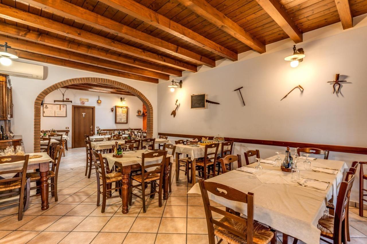 Agriturismo Pozzo Fiorito Кастильоне-делле-Стивьере Экстерьер фото